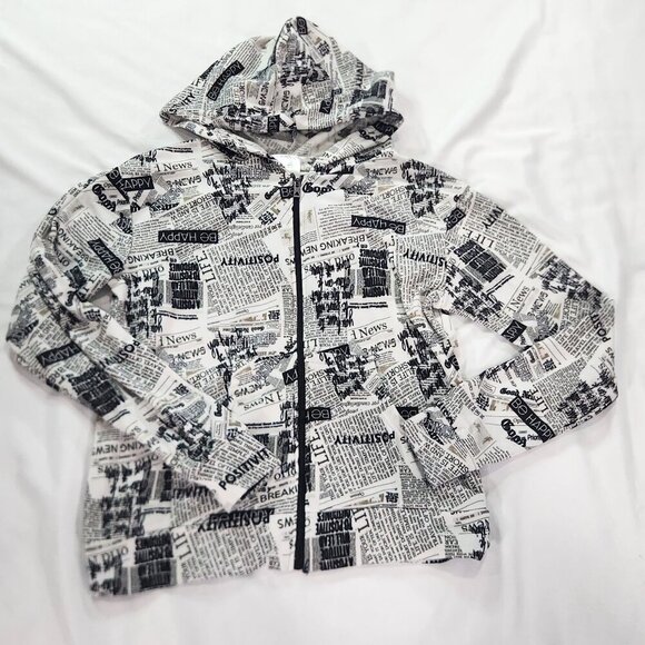 Lit 26 Love Graffiti Hoodie Size Large.  Lot E - Picture 3 of 7